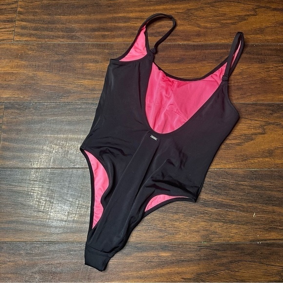 PINK Victorias Secret Black Thong One Piece Swimsuit - Picture 1 of 4